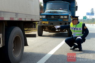 勒緊安全 緊箍咒 咸寧市道路貨運(yùn)車輛安全專項(xiàng)整治行動(dòng)掠影